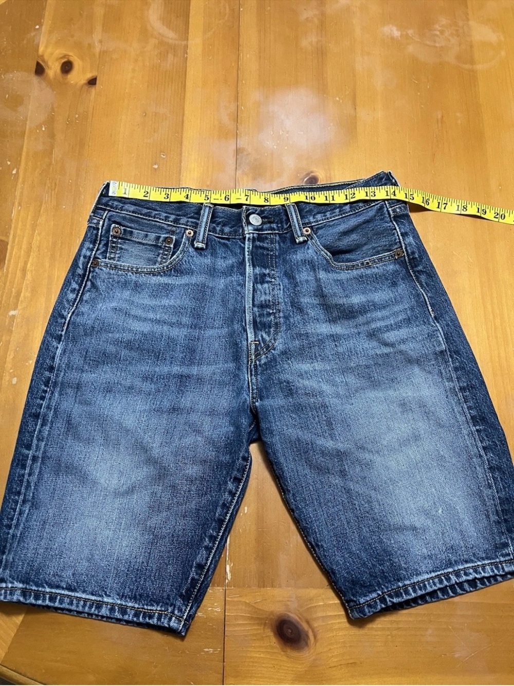 Levi’s Men 501 Shorts Blue 28 (tagged 30) Good Condition
